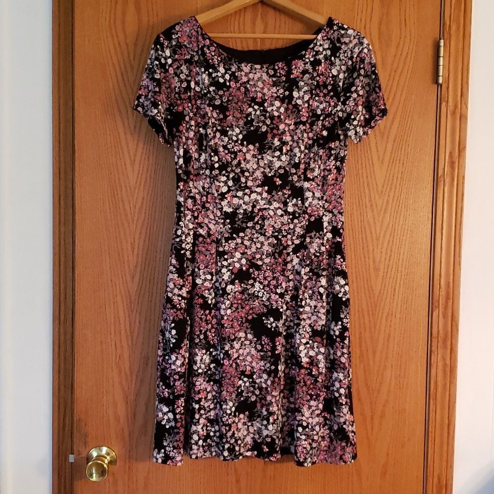 Lovely Roz & Ali Floral Dress Sz 6